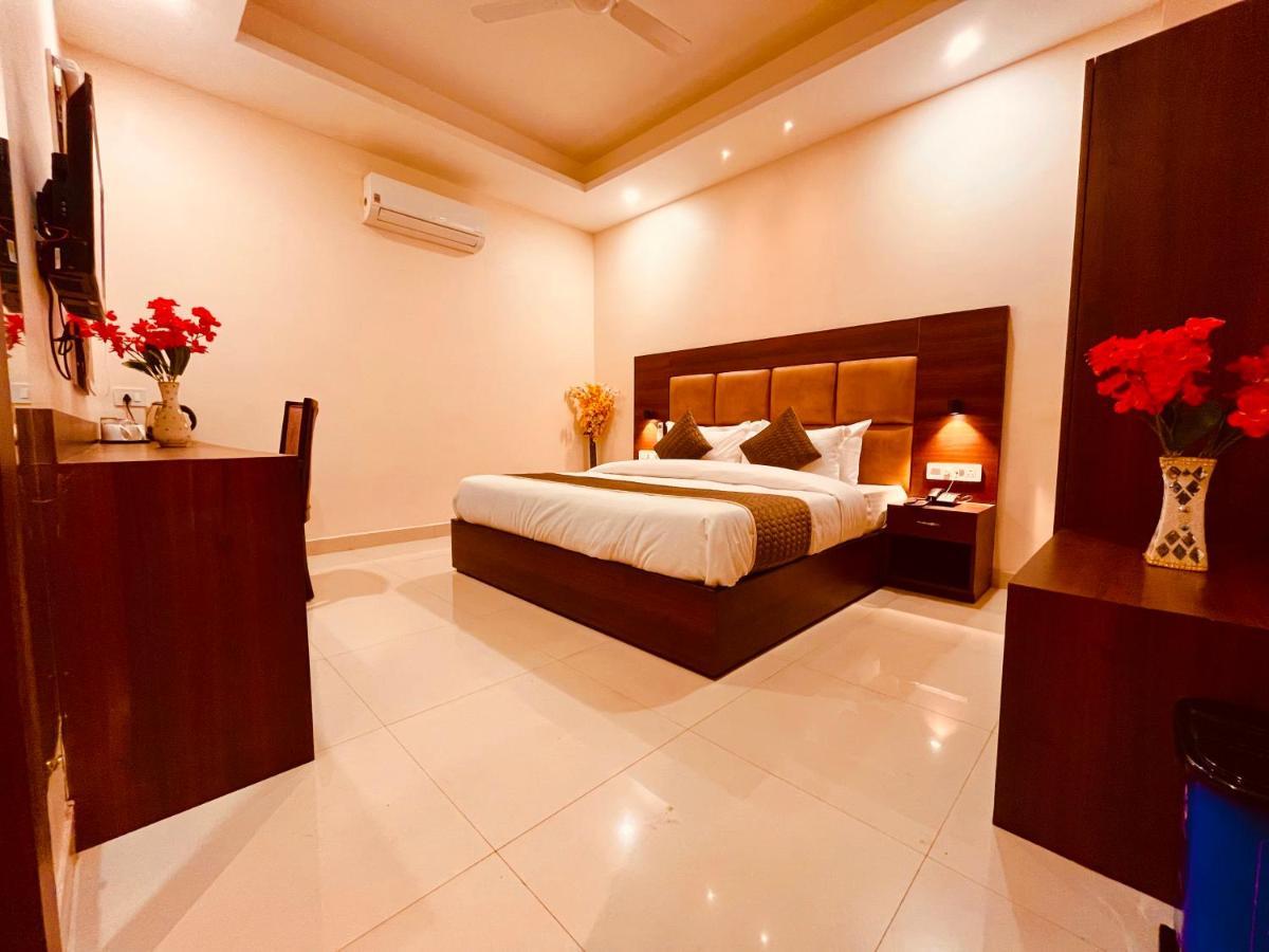 Hotel Prayag Inn Haridwar Bagian luar foto