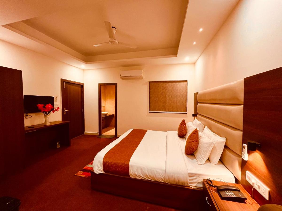 Hotel Prayag Inn Haridwar Bagian luar foto